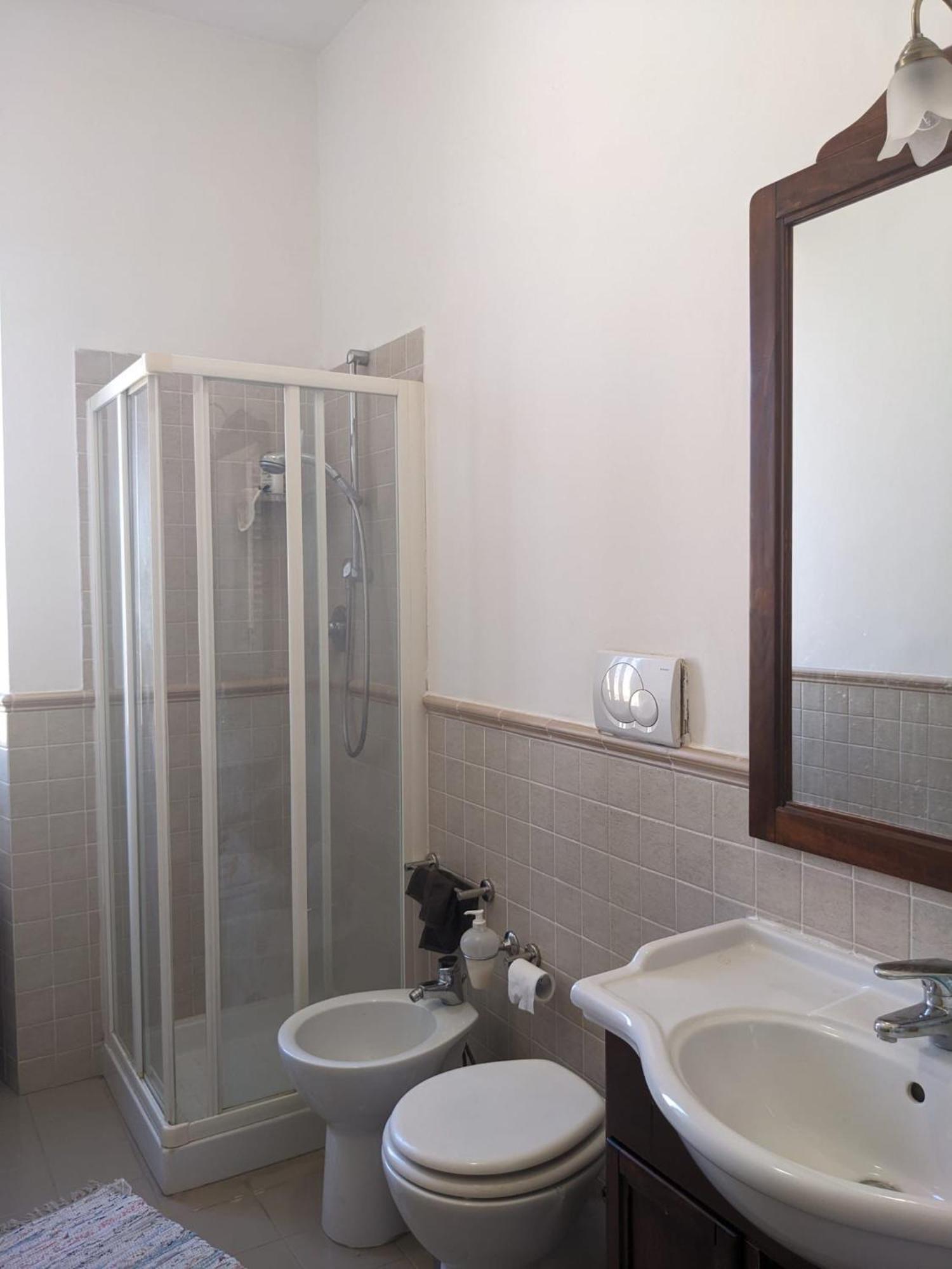 Holiday Colosseum Rome Bed and Breakfast Εξωτερικό φωτογραφία