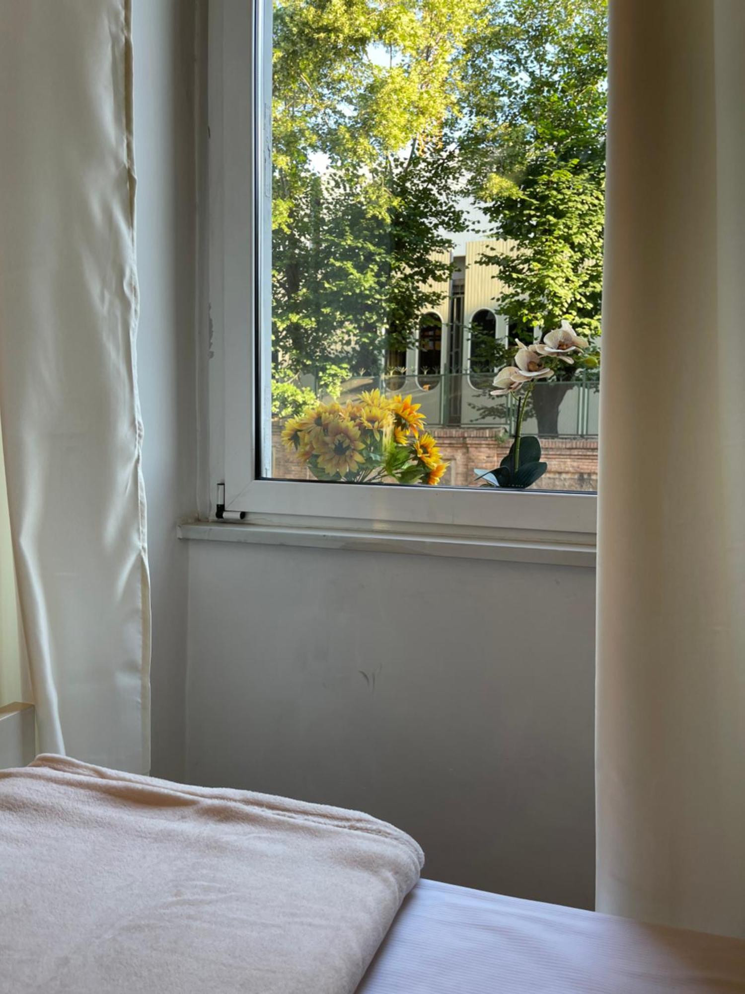 Holiday Colosseum Rome Bed and Breakfast Εξωτερικό φωτογραφία